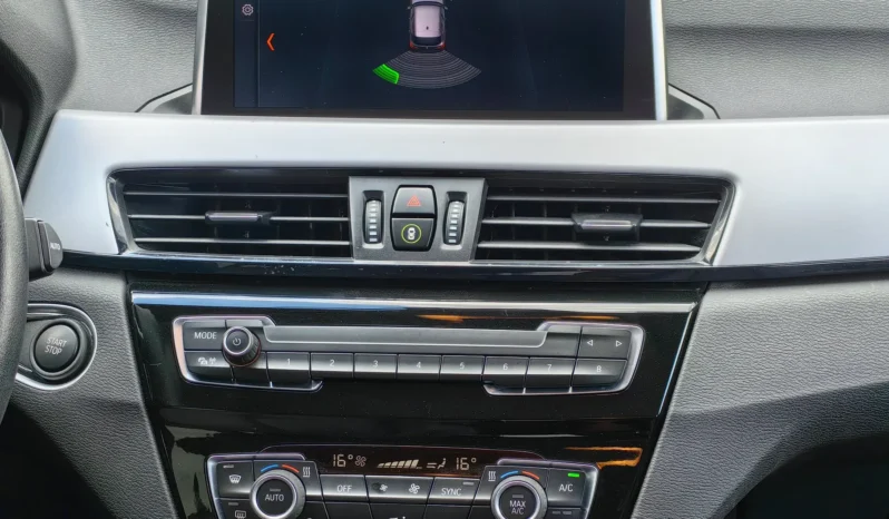 
								BMW X1 full									