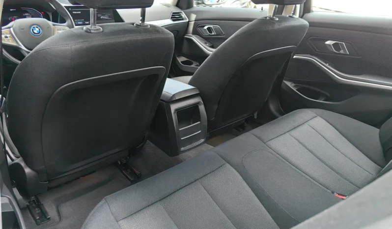 
								BMW SERIA 3 full									