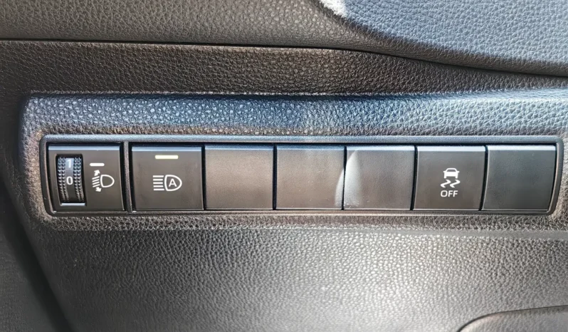 
								TOYOTA COROLLA full									