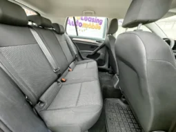 
										VOLKSWAGEN GOLF full									