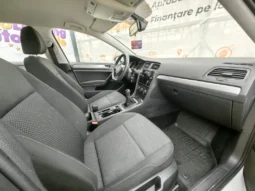 
										VOLKSWAGEN GOLF full									