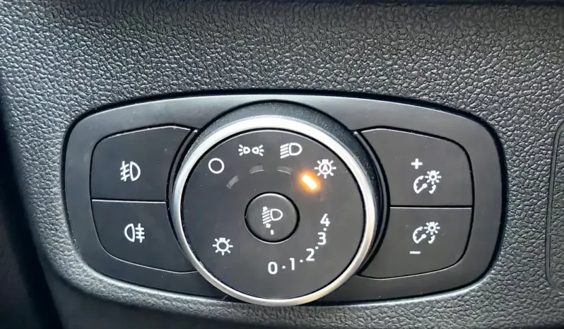 
								FORD FOCUS full									