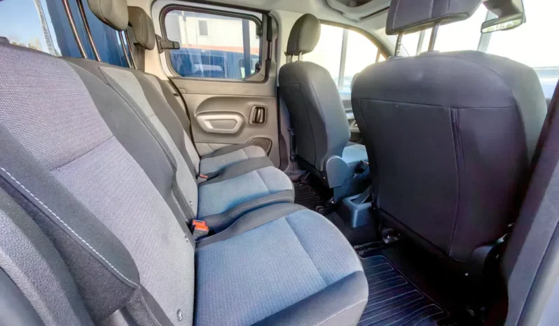 
								TOYOTA PROACE full									