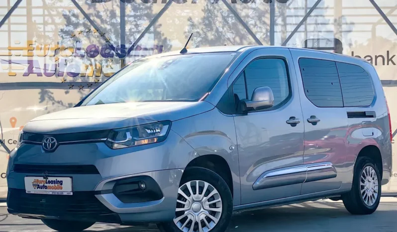 
								TOYOTA PROACE full									