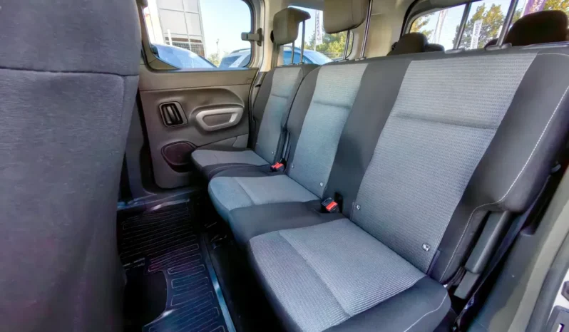 
								TOYOTA PROACE full									