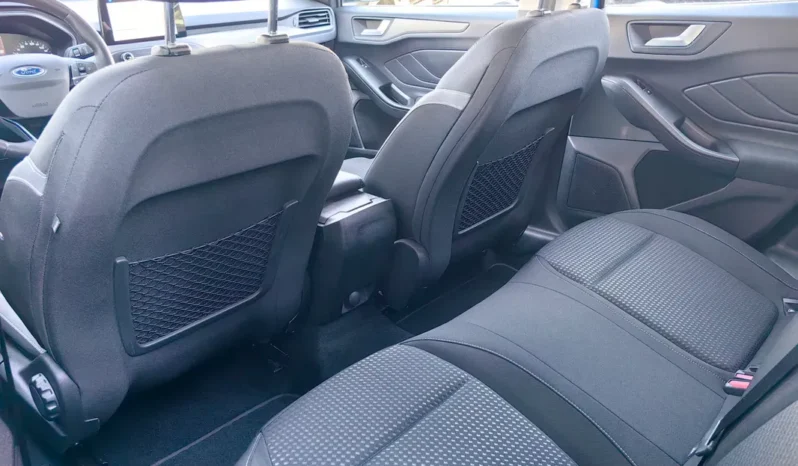 
								FORD FOCUS full									