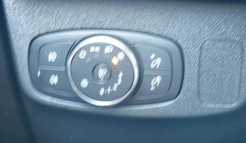 
								FORD FOCUS full									