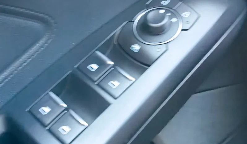 
								FORD FOCUS full									