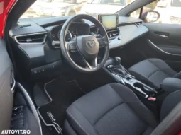 
										TOYOTA COROLLA full									