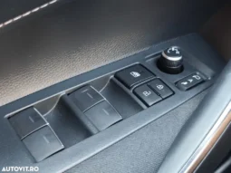 
										TOYOTA COROLLA full									
