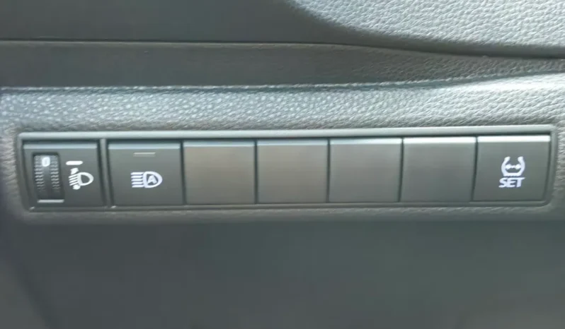 
								TOYOTA COROLLA full									