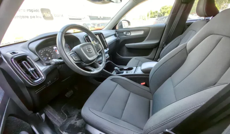 
								VOLVO XC 40 full									