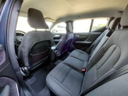 
										VOLVO XC 40 full									
