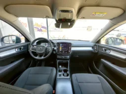 
										VOLVO XC 40 full									