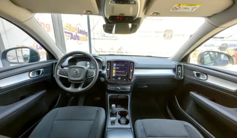
								VOLVO XC 40 full									