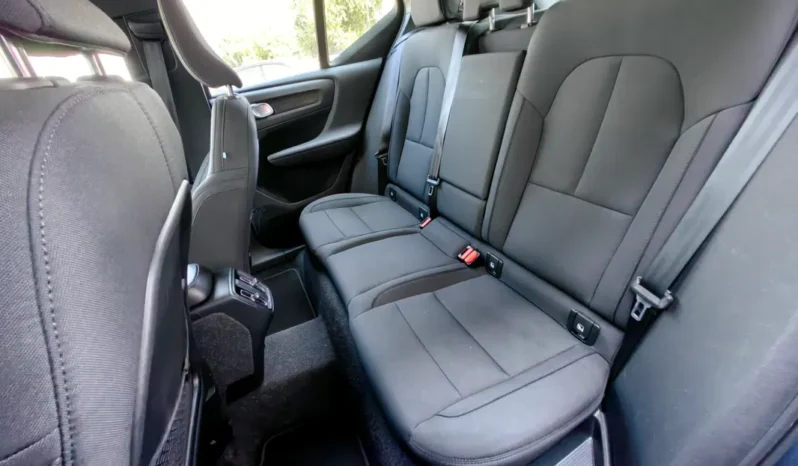 
								VOLVO XC 40 full									