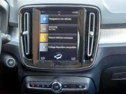 
										VOLVO XC 40 full									