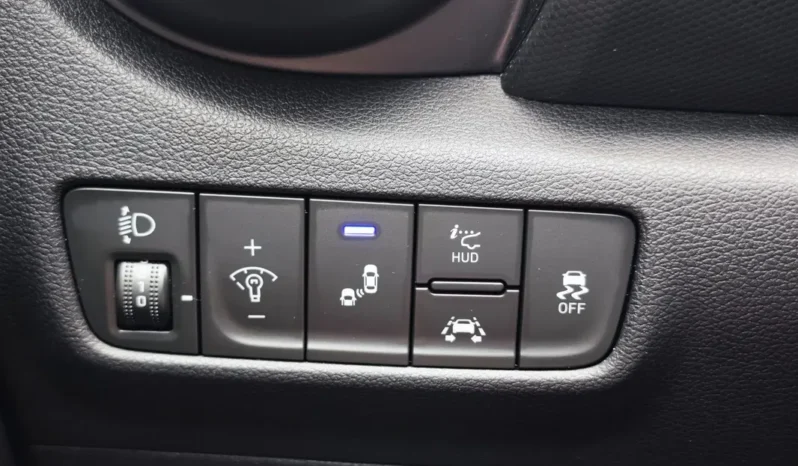 
								HYUNDAI KONA full									