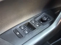 
										VOLKSWAGEN POLO full									