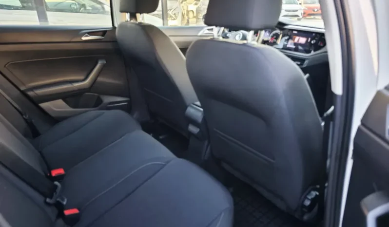 
								VOLKSWAGEN POLO full									
