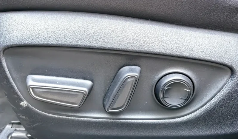 
								TOYOTA RAV 4 full									