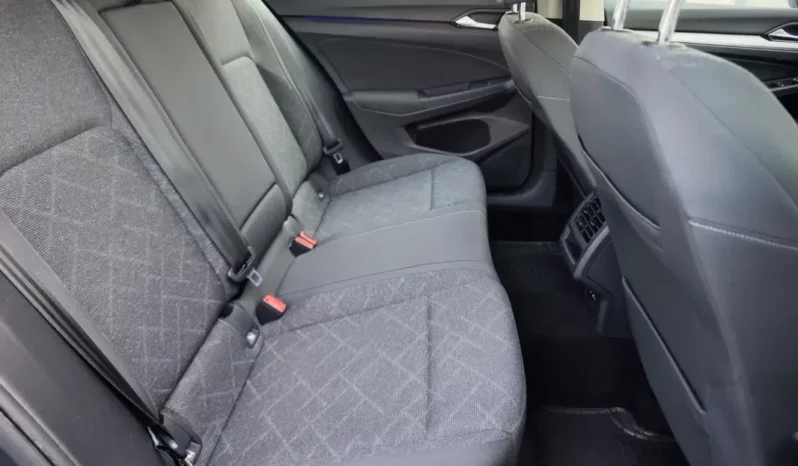 
								VOLKSWAGEN GOLF full									