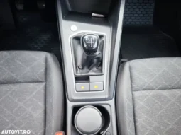 
										VOLKSWAGEN GOLF full									