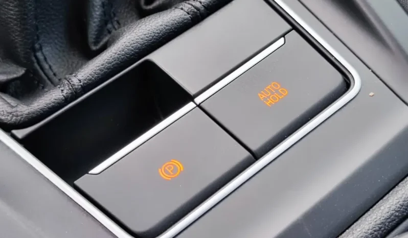 
								VOLKSWAGEN GOLF full									