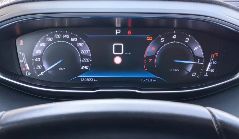 
								PEUGEOT 5008 full									