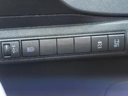 
										TOYOTA COROLLA full									