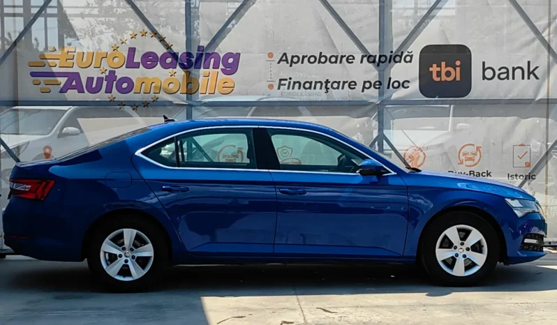 
								SKODA SUPERB full									