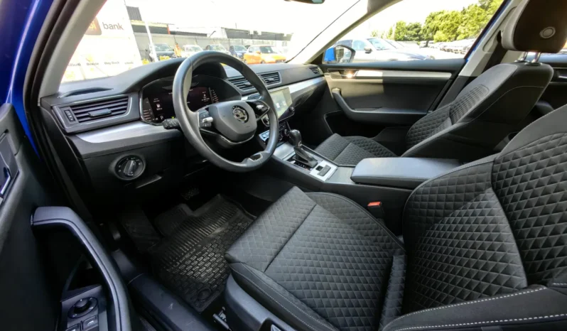 
								SKODA SUPERB full									