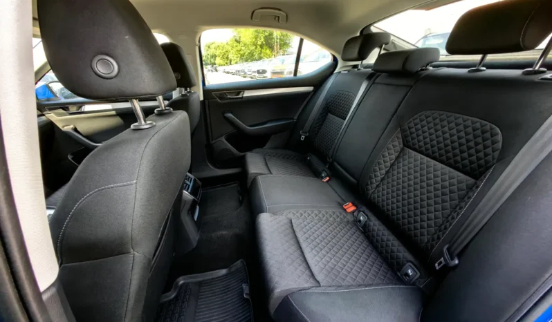
								SKODA SUPERB full									