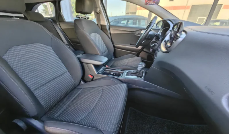 
								KIA CEED full									