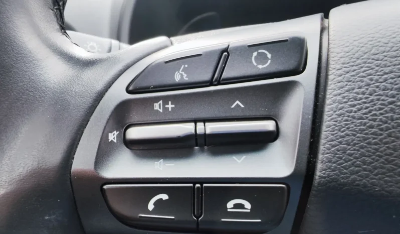 
								HYUNDAI KONA full									