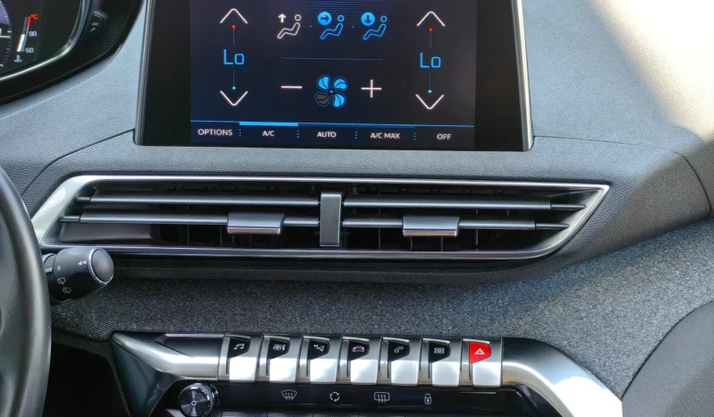 
								PEUGEOT 5008 full									