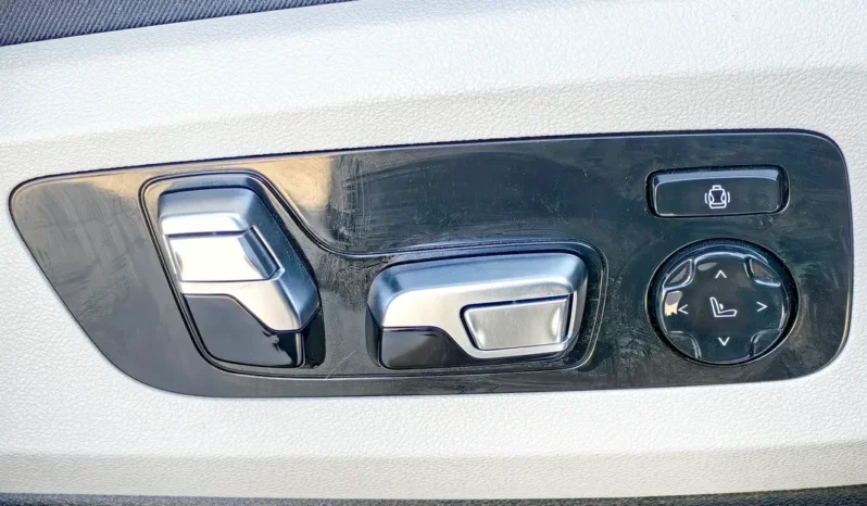 
								BMW X 7 full									