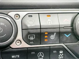 
										JEEP WRANGLER full									