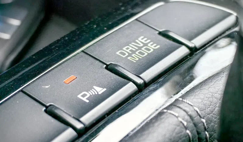 
								KIA STONIC full									
