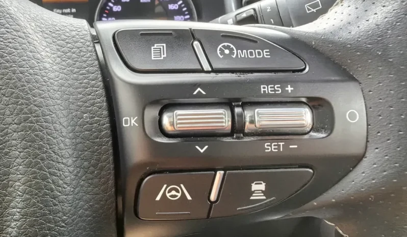 
								KIA STONIC full									