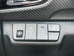 
										KIA STONIC full									