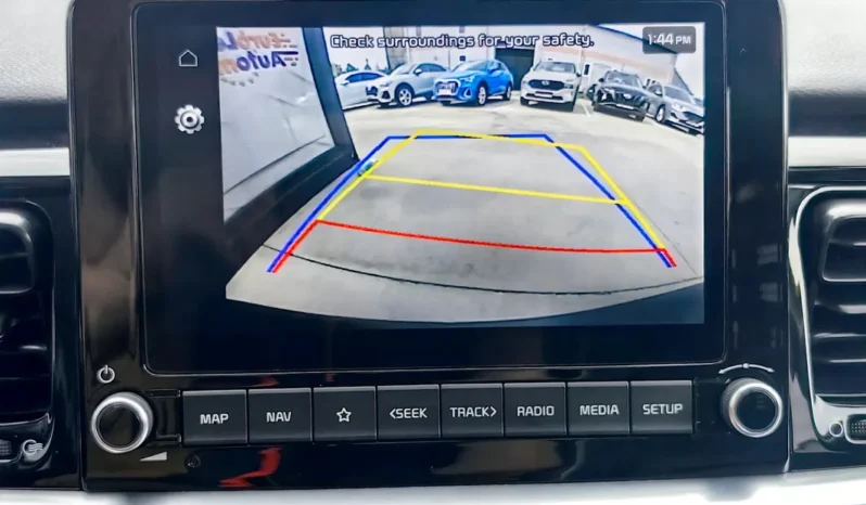 
								KIA STONIC full									