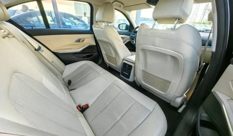 
								BMW SERIA 3 full									