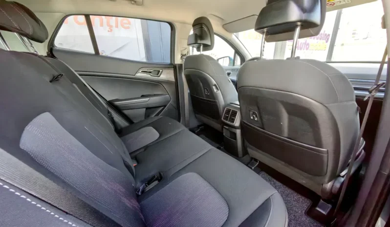 
								KIA SPORTAGE full									