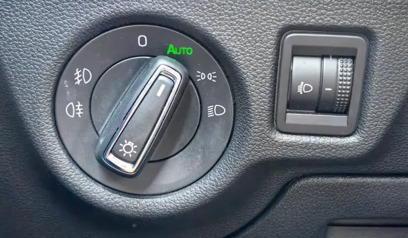
								SKODA SCALA full									