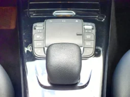 
										MERCEDES BENZ CLA 200 full									