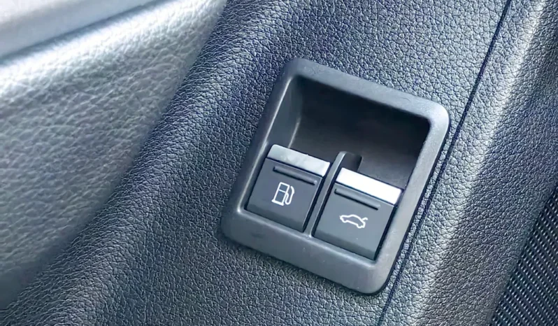 
								AUDI Q3 full									
