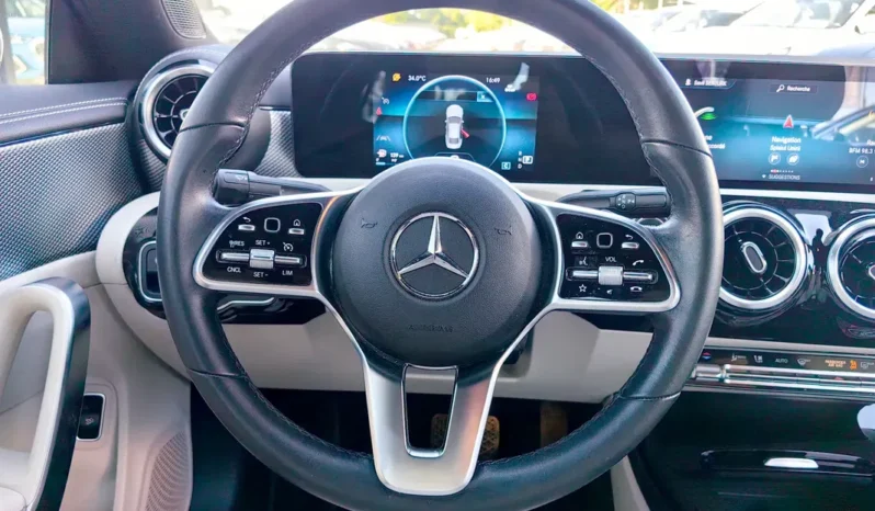 
								MERCEDES BENZ CLA 200 full									