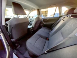 
										TOYOTA RAV 4 full									