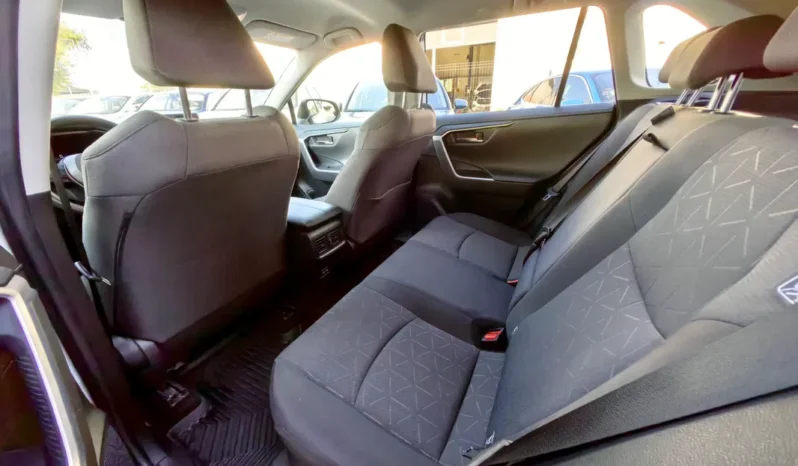 
								TOYOTA RAV 4 full									
